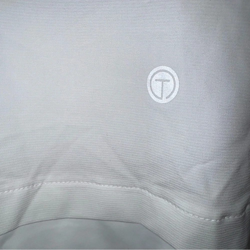 T by Talbots white full zip mock neck jacket XS Lightweight vented back stretch
